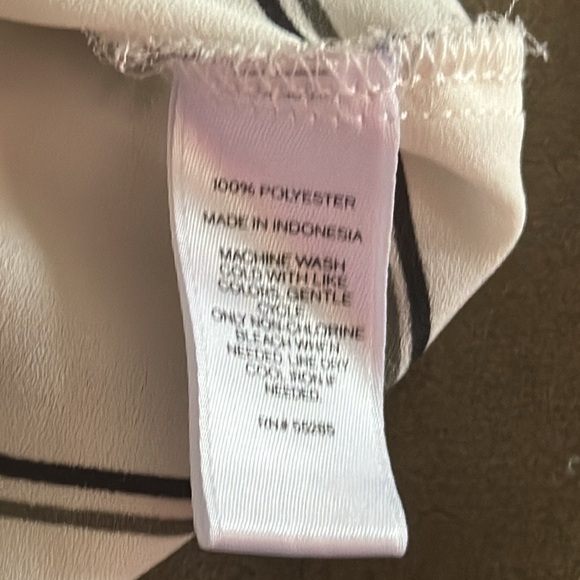 White blouse with stripes from Express - Picture 5 of 5